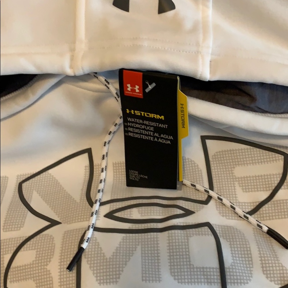 Under Armour  hoodie